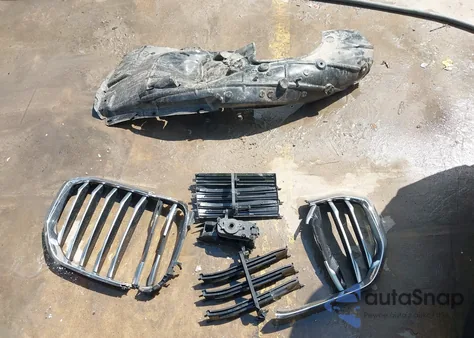 2021 BMW X5 Phev xDrive45E z USA, uszkodzony, nr VIN 5UXTA6C06M9E96787